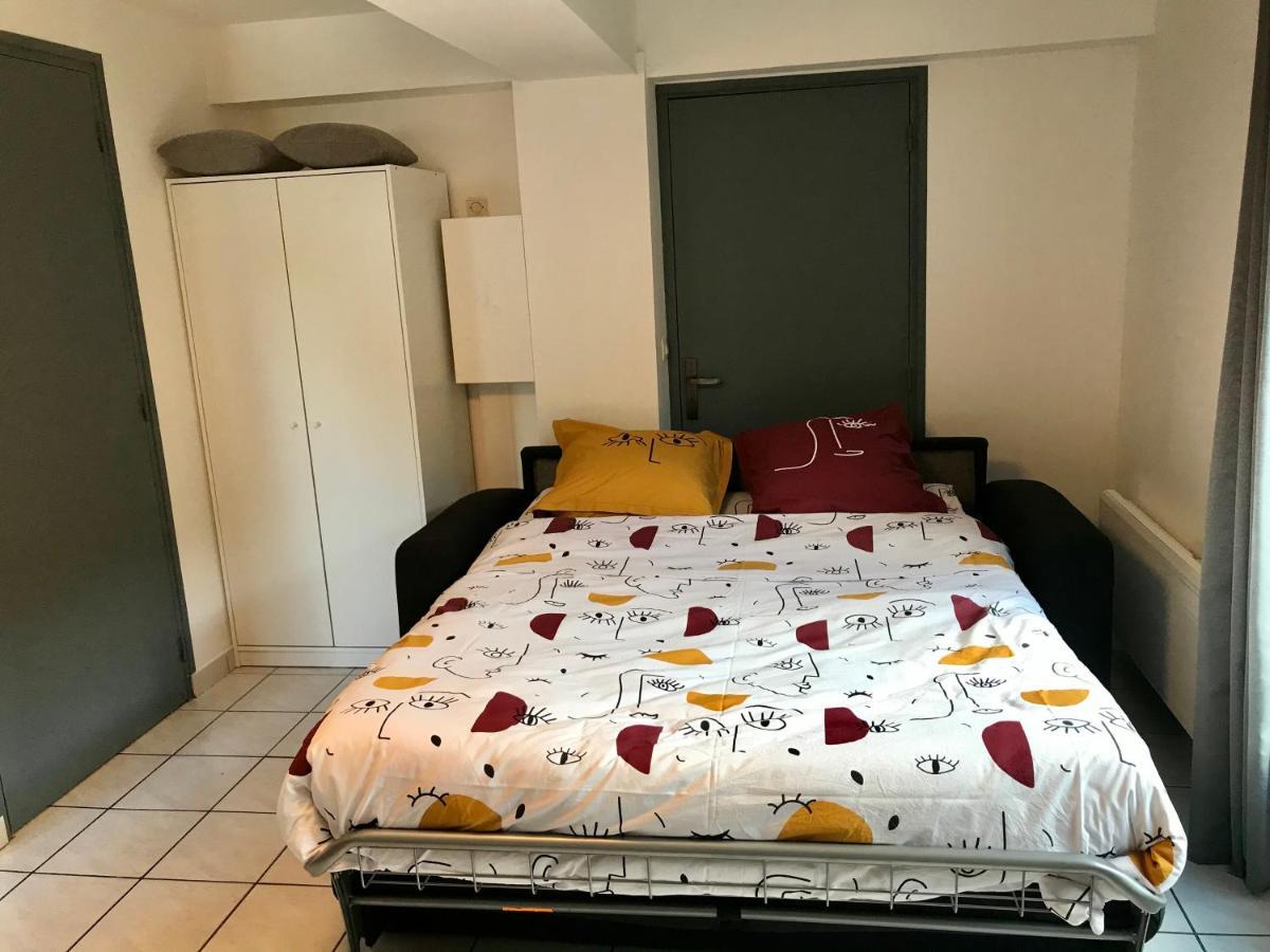 Le First Auversois Charmant Studio Avec Jardinet Apartment Exterior photo