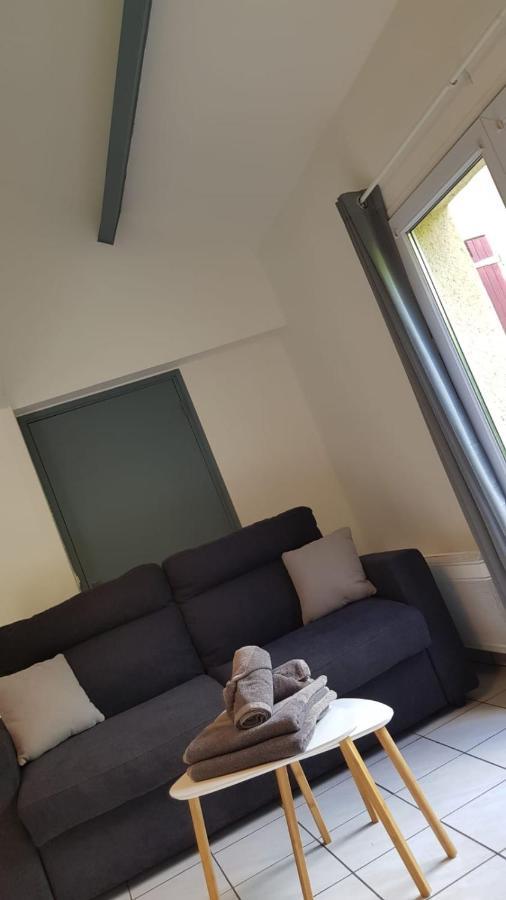 Le First Auversois Charmant Studio Avec Jardinet Apartment Exterior photo